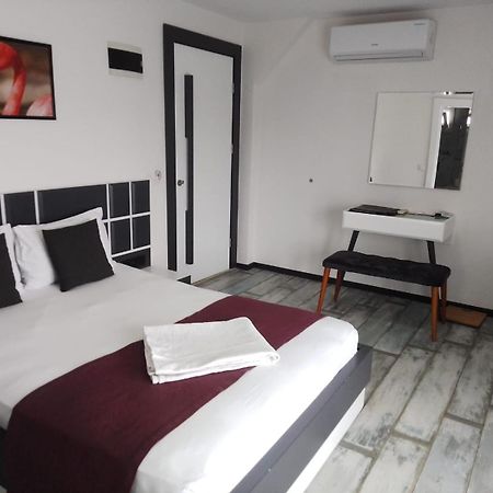 Wb Weekend Otel Bodrum Kültér fotó